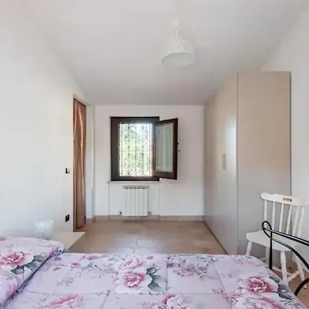 La Mansardina Di Nonno Biagio バスティーア・ウンブラ